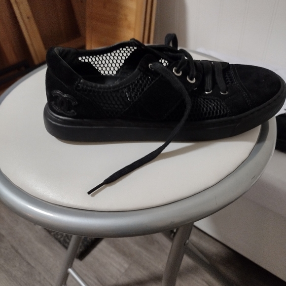 Whole bunch of stuff - Picture 2 of 16